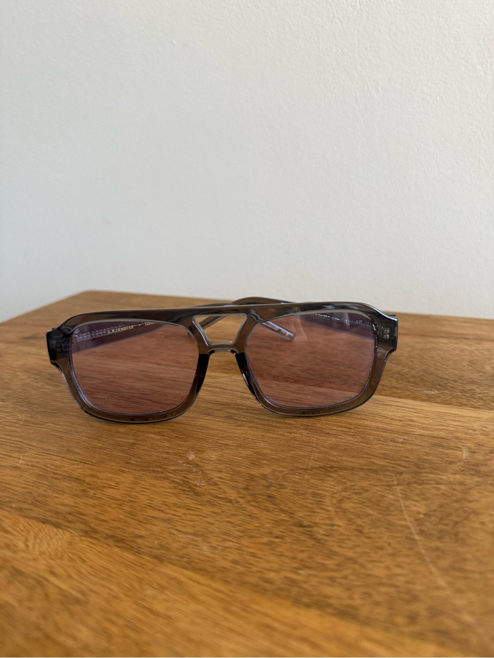Copenhagen design Violet Gray sunglasses